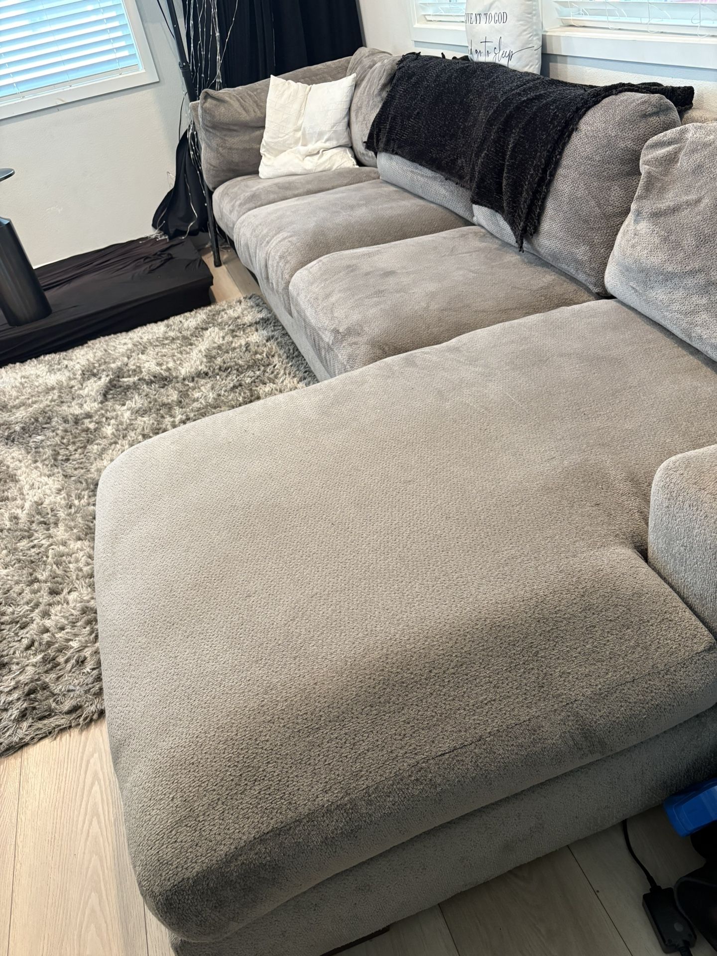 Large sectional Couch - Right L Shaped Sofa