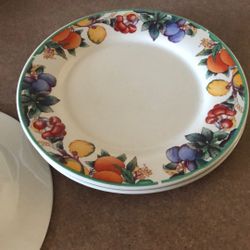 Maplehill Stoneware Plates - Set of 3