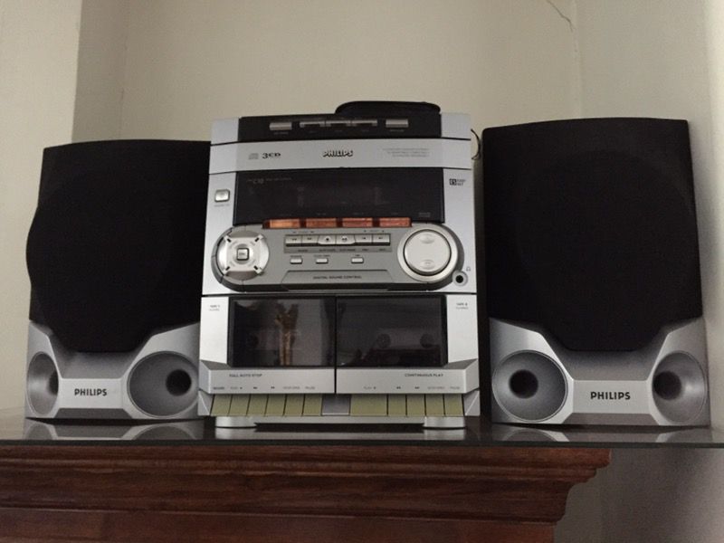 Philips Stereo system