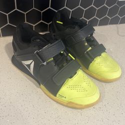 Reebok weightlifting  Training Woman  Shoes 7.5 