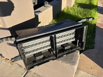 2021-2026 Ford F150 Lower Air Shutter Grille Assembly