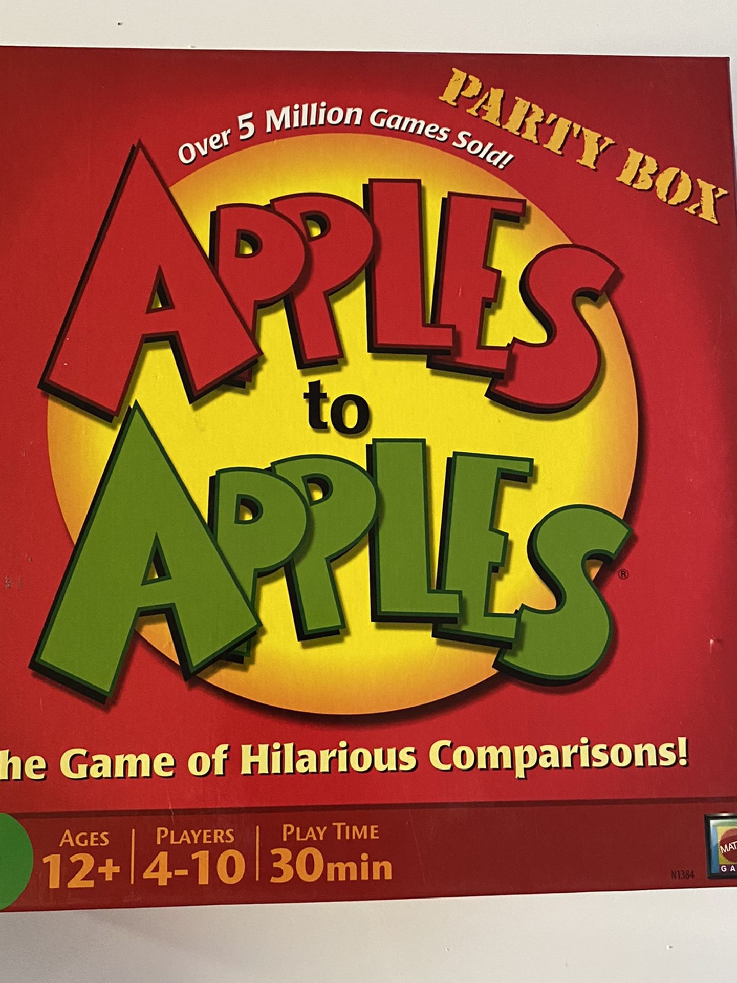 Apples To Apples Board Game - Brand New