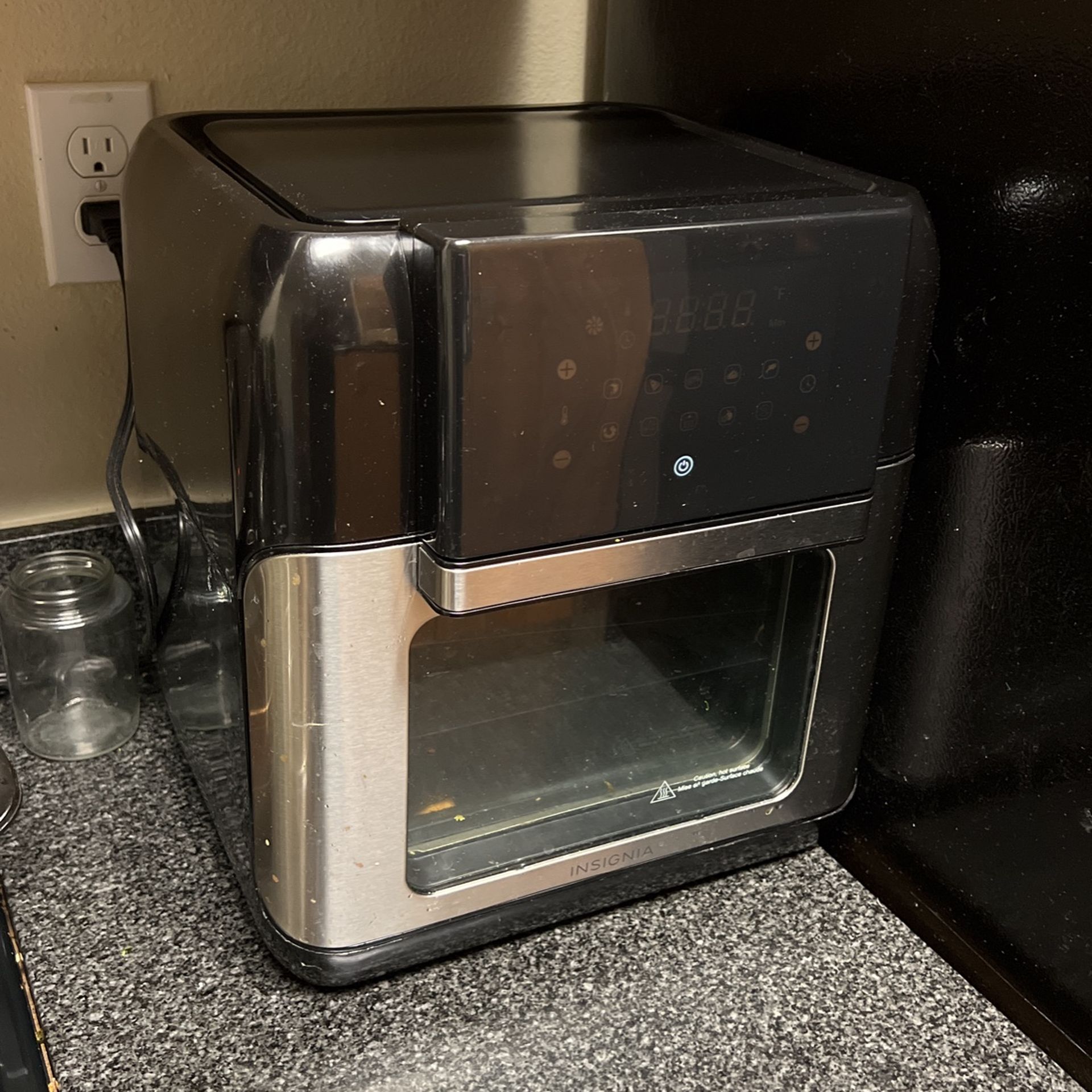 Insignia 10qt Air Fryer Brand New