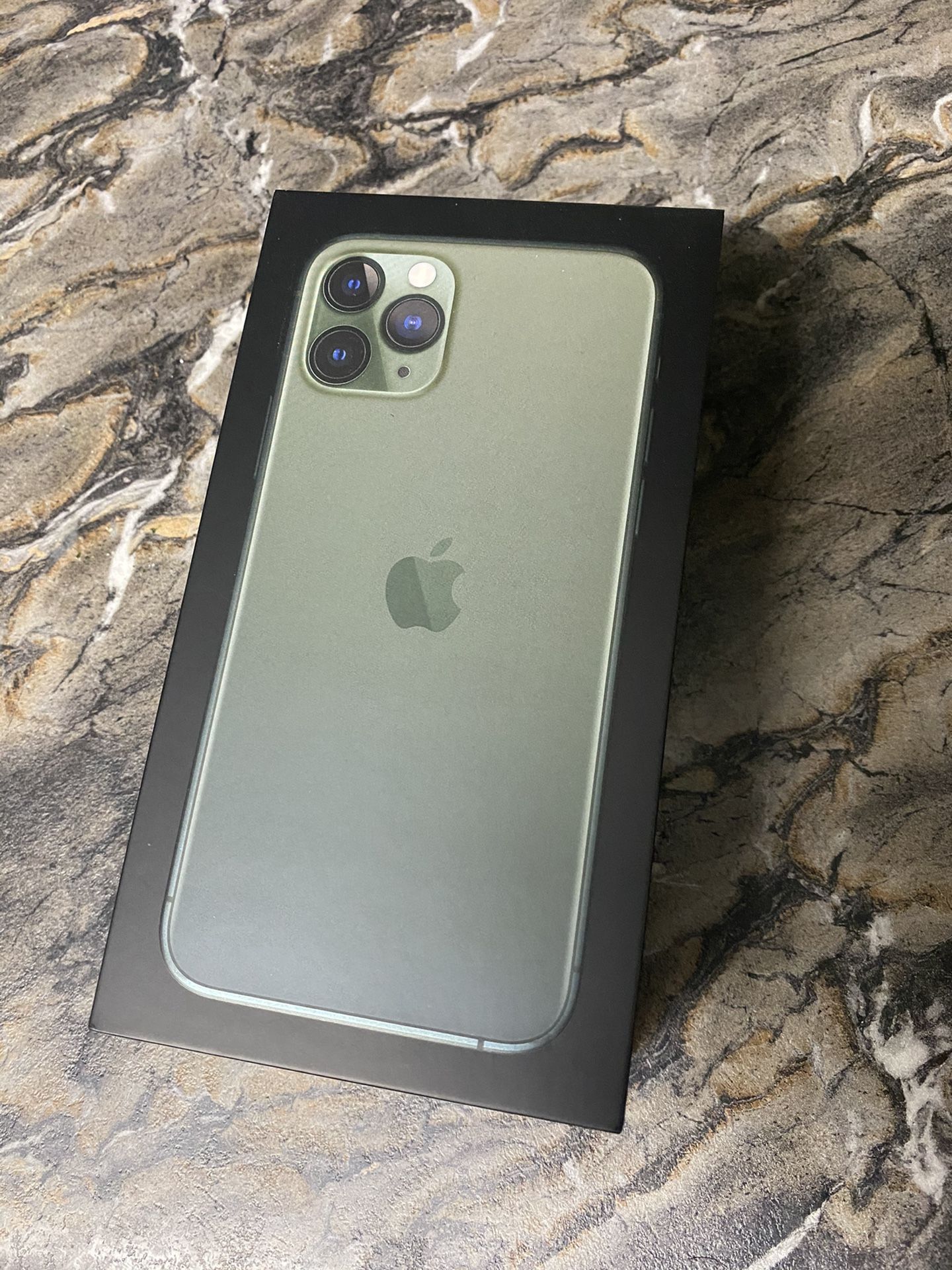 IPhone 11 Pro | UNLOCKED | Green
