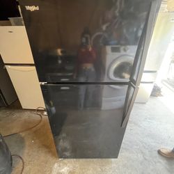 Top Freezer Refrigerator Good Condition 3 Months Warranty Delivery Available 
