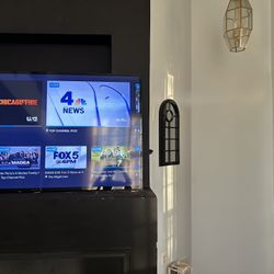 65” Insignia 4k Tv. 