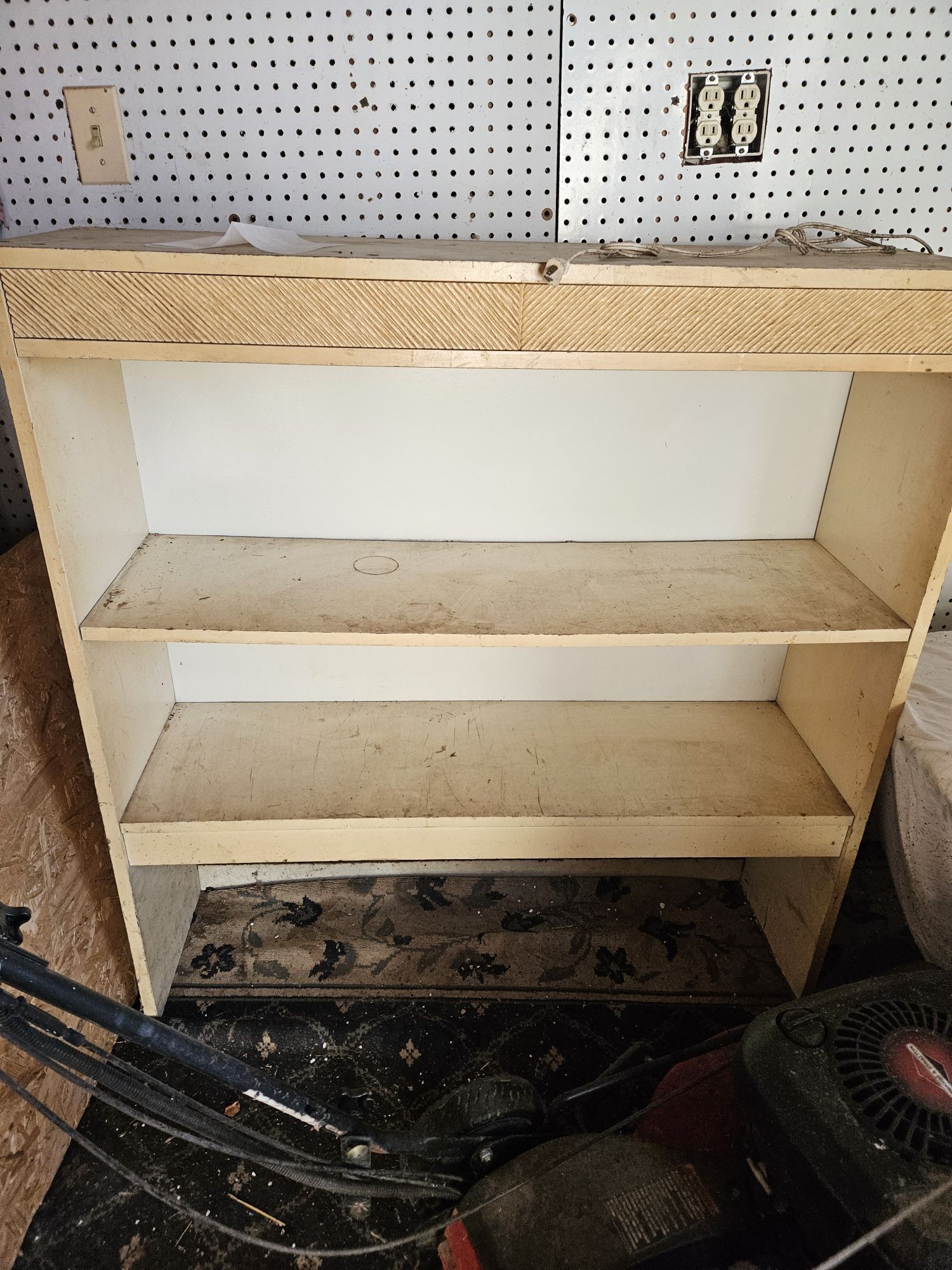 Shelf/Bookcase 