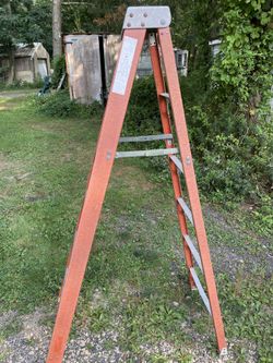6 Foot Louisville Ladder 