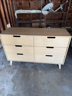 Modern dresser