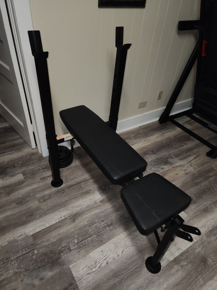 Weight Bench/Cap Plates And Olympic Bar