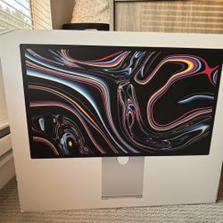Apple Studio Display – Nano-Texture Glass – Tilt & Height Adjustable Stand – Brand New Sealed