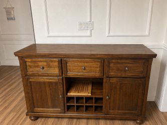 Buffet cabinet