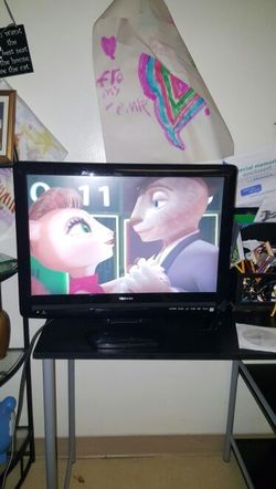 Toshiba flat screen TV with built-in DVD player