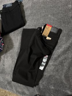 Women’s Levi jeans NWT