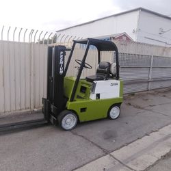 Clark Forklift