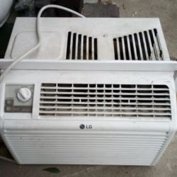 Air Conditioner LG, Working Great, Like New, Very Cold, 100,%