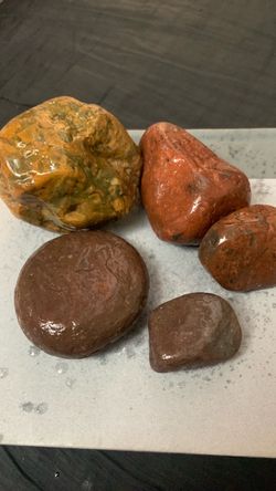 Naturally Polished Decorative Stones Set of 5