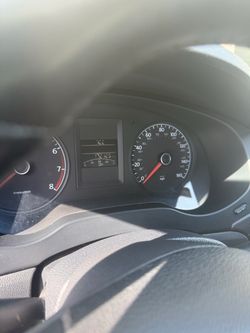 Volkswagen  Jetta 2011