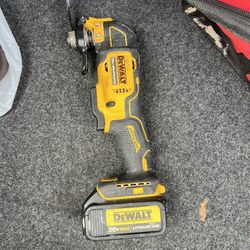 Dewalt 20v Multitool Con Bateria 3.0ah $95  Firme Precio 