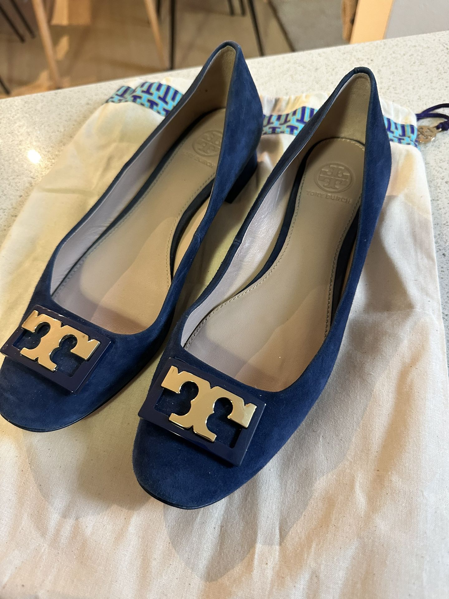 Tory Burch Shoes Size 8 - 9 for Sale in Pasadena, CA - OfferUp