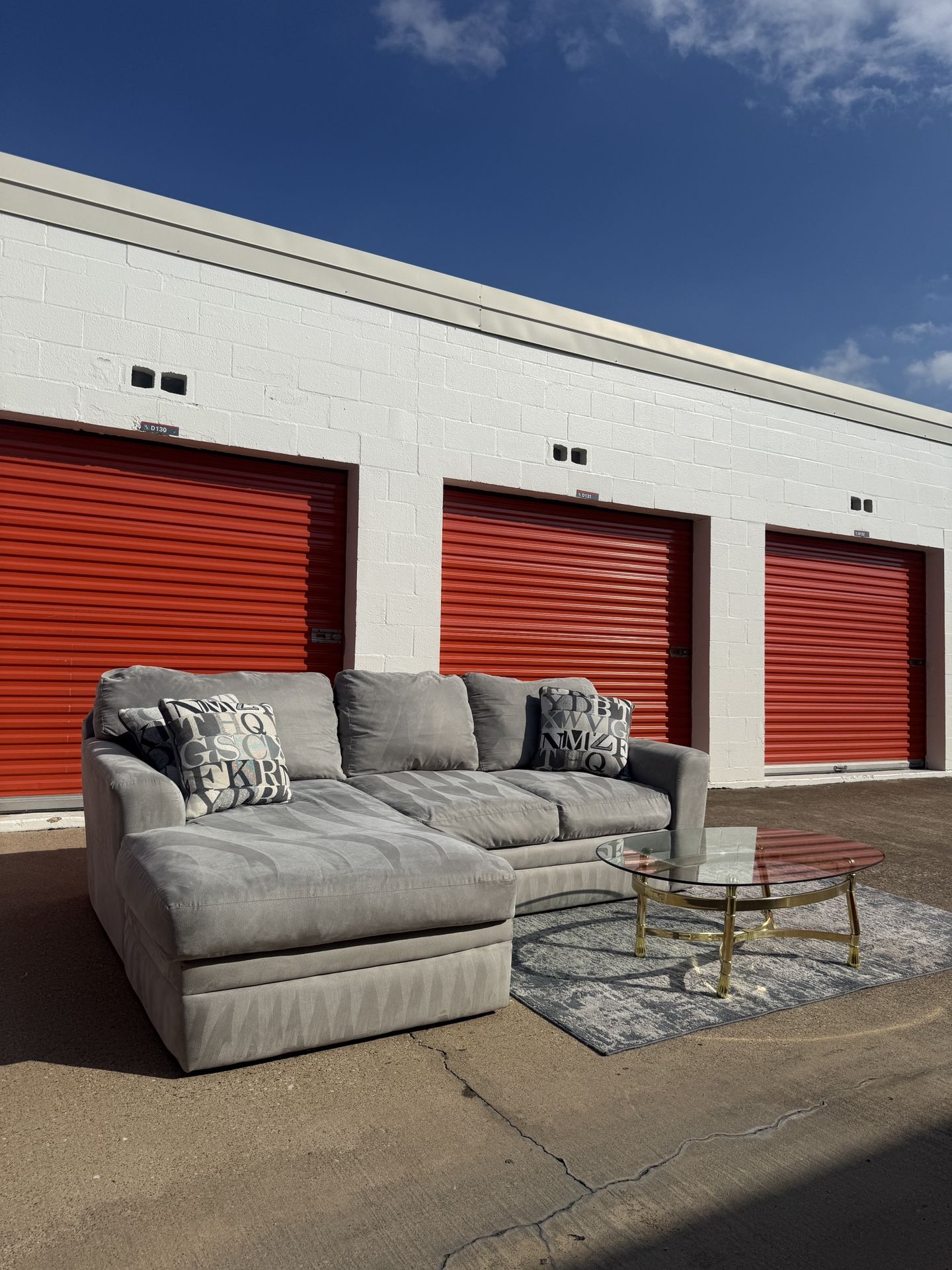 🛋️ Free Delivery 🚚 – Living Spaces 2-Piece Gray Sectional – $300