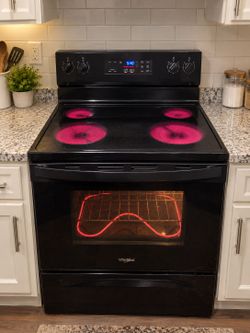 Whirlpool stove 1 yr old