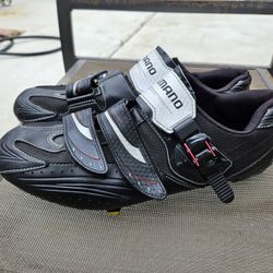 Shimano SPD-SL R106 Pedaling Dynamics Cycling Shoes w/ Cleats Size 46EU 11.2US