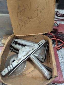 ATV Tire changing tool