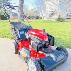 Troy-Bilt 21-Inch Self-Propelled Lawn Mower With 159cc Troy-Bilt Engine