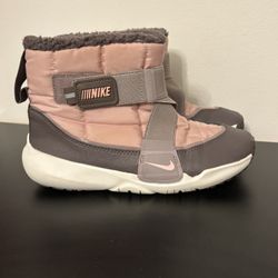 Nike Girls Boots
