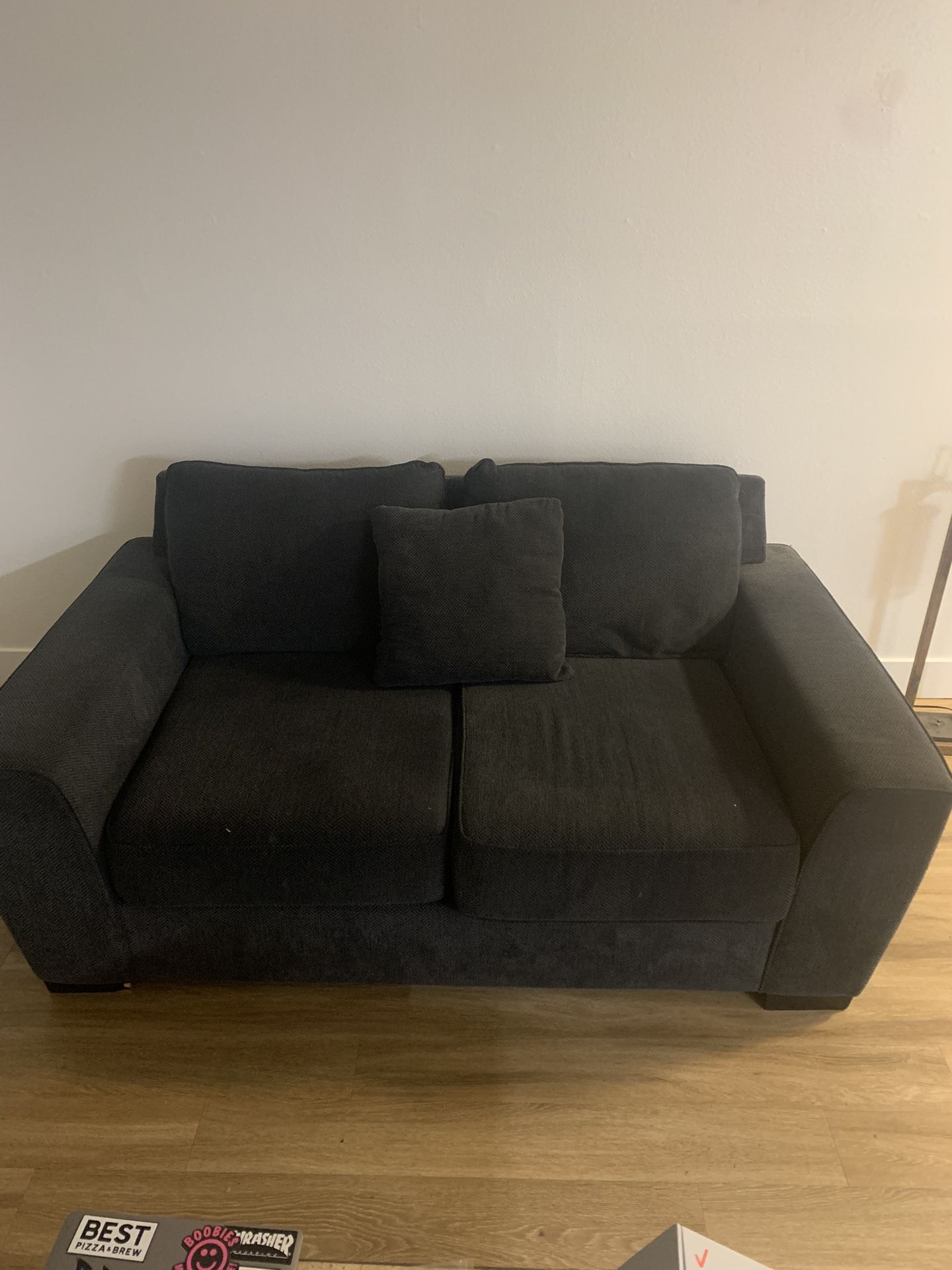 Grey/navy Couch (no Pets)