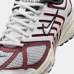 New Nike Women’s 8 Air Pegasus