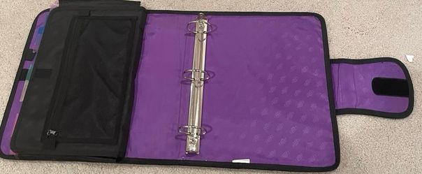 High quality, three ring binder with built-in expandable