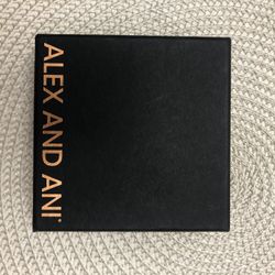 Alex And Ani Shine Bright Holiday Collection NWT