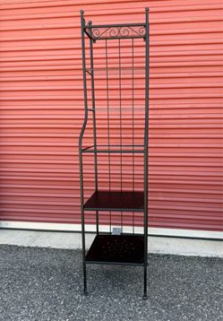 Metallic shelves
