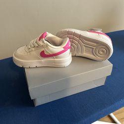 Toddler Air Force 1 And Jordan Retro 1 5c