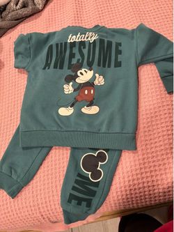 Mickey sweatsuit- 4T