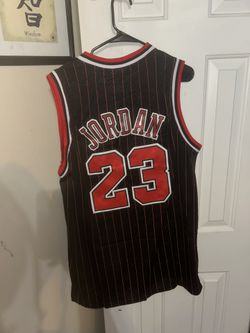 Chicago Bulls Michael Jordan black jersey size L