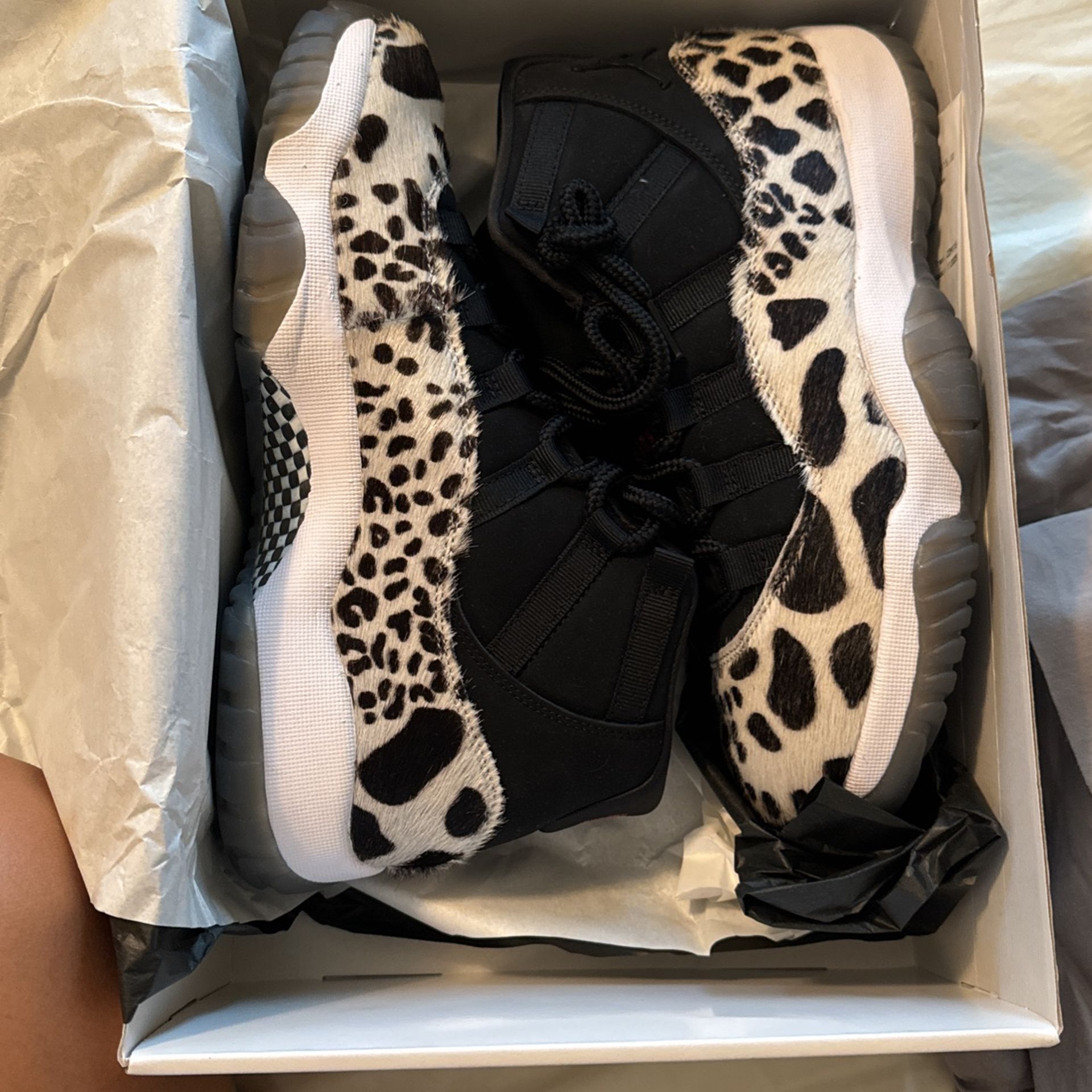 Woman’s Air Jordan 11retro