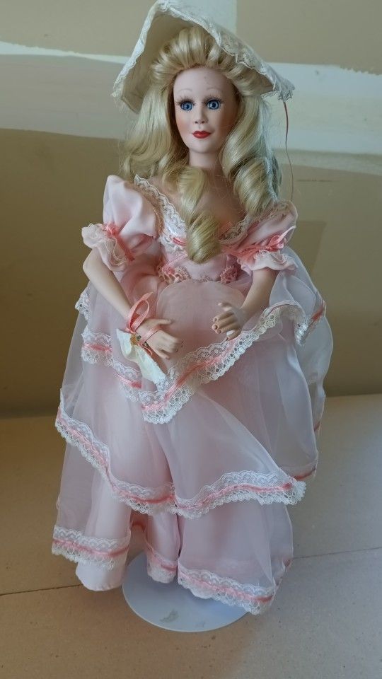 Antique Collectable Vintage Doll