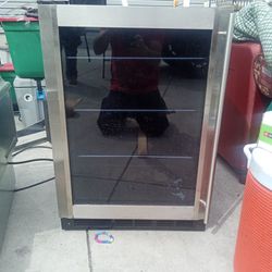 Magic Chef Refrigerator For Wine Or Beer Asking $300 Or Best Off My Phone Is 401-578-2928