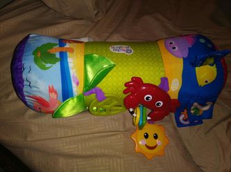 Baby toy pillow