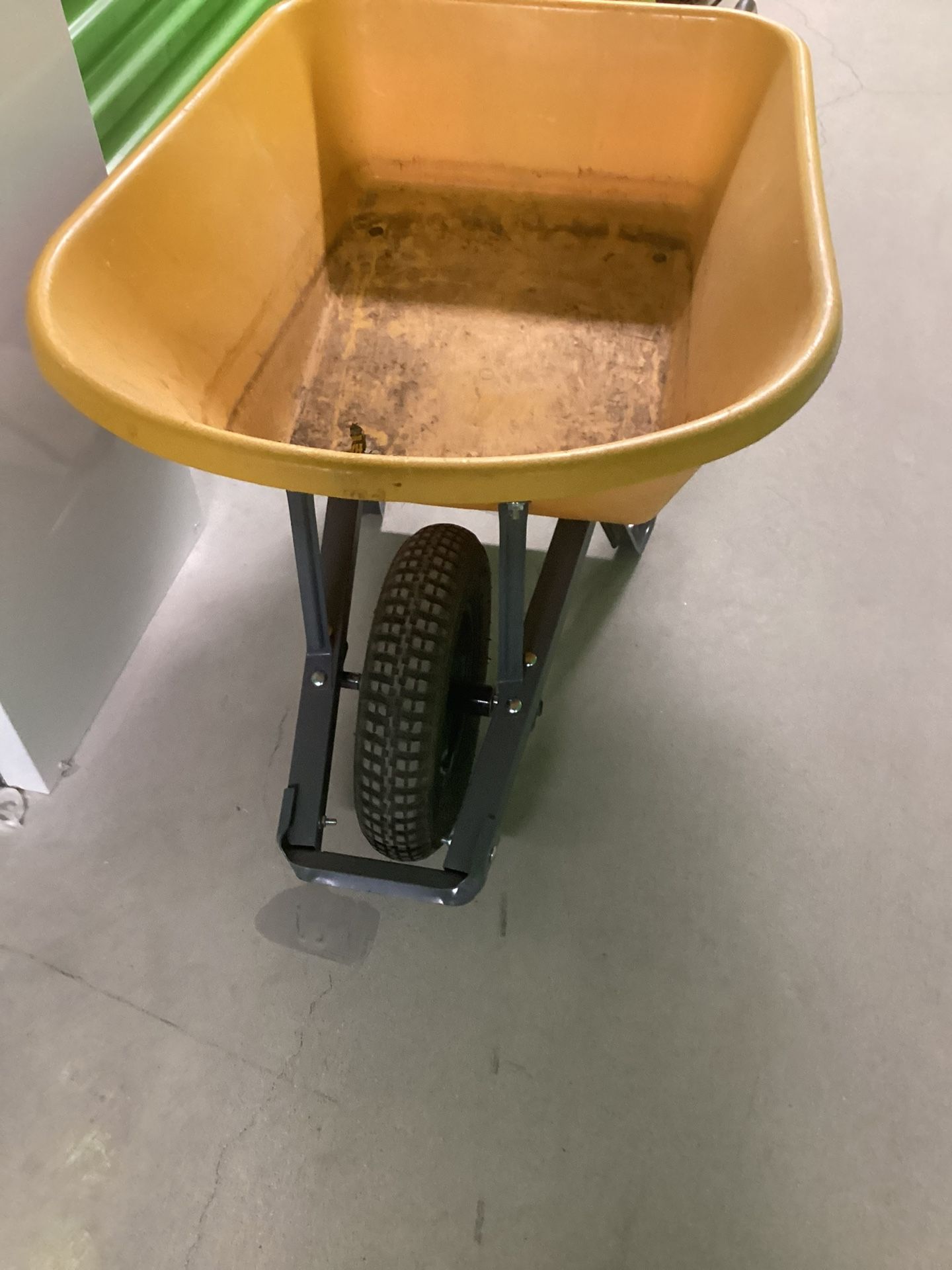 Wheelbarrow