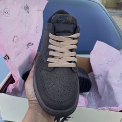 Jordan Retro 1s Low OG SP Size 7