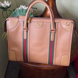 Authentic GUCCI - $2500