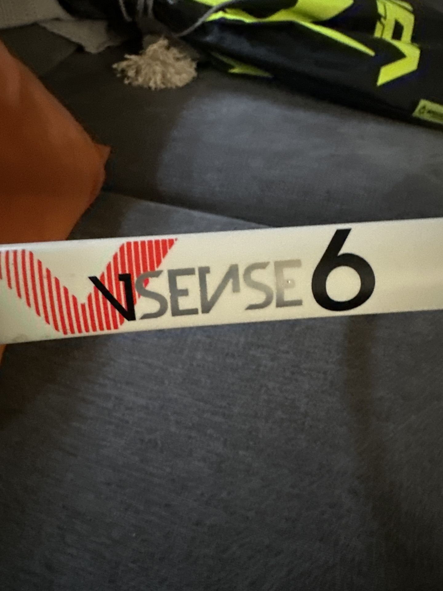 Volkl V-Sense 6 Tennis Racket – 100 sq in, 16x19, Lightweight – Strung