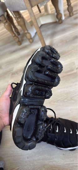 Air vapormax plus mens size 9.5