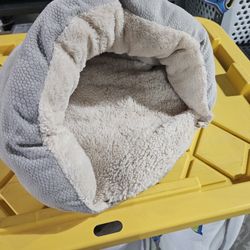 Pet Cave Bed