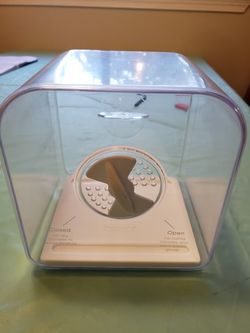 Bread keeper and also dough keeper