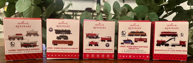 Hallmark 2013-2017 Lionel Miniature Train Set Ornaments
